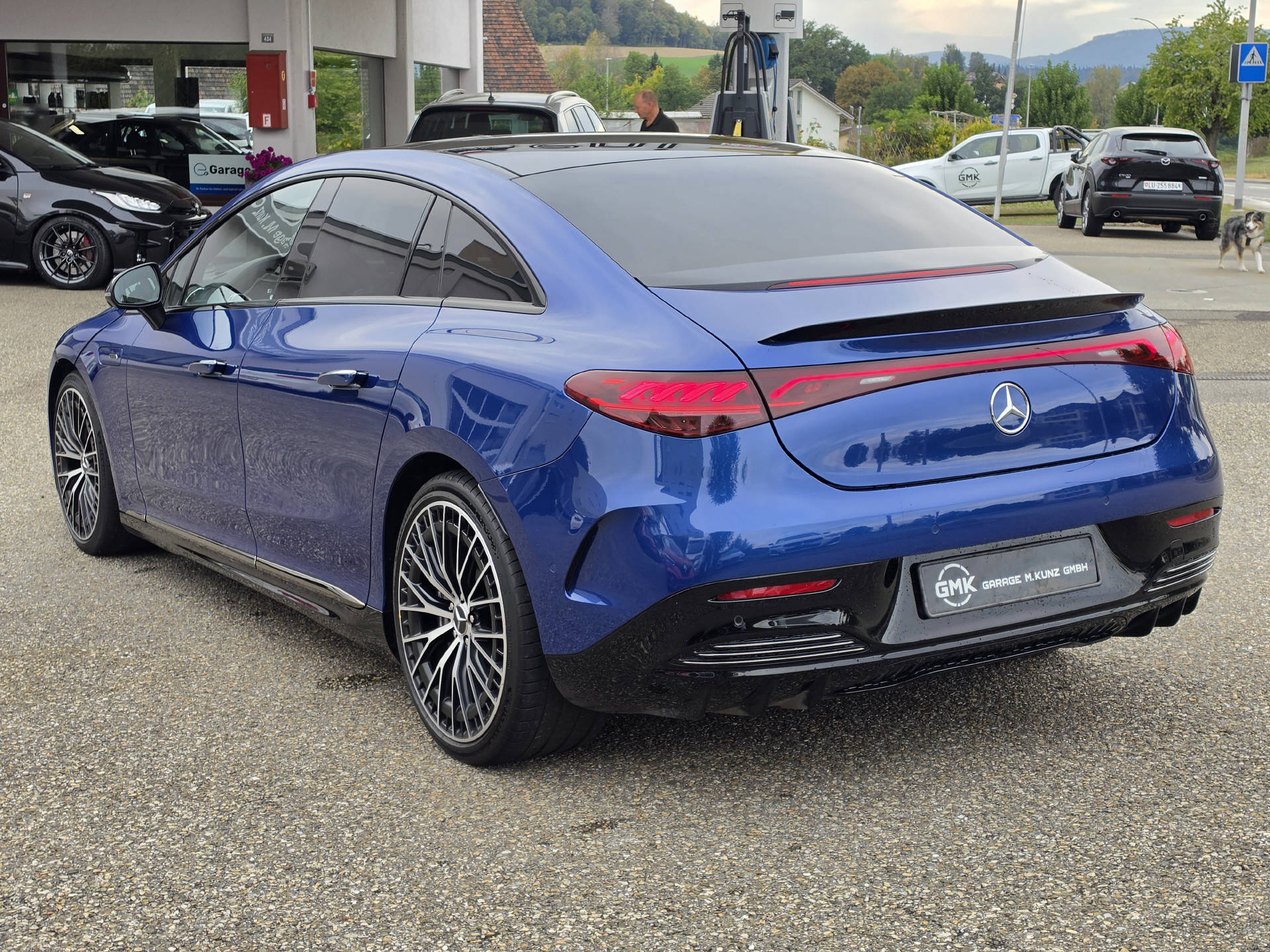 MERCEDES-BENZ EQE 43 AMG 4matic-showroom-element-2