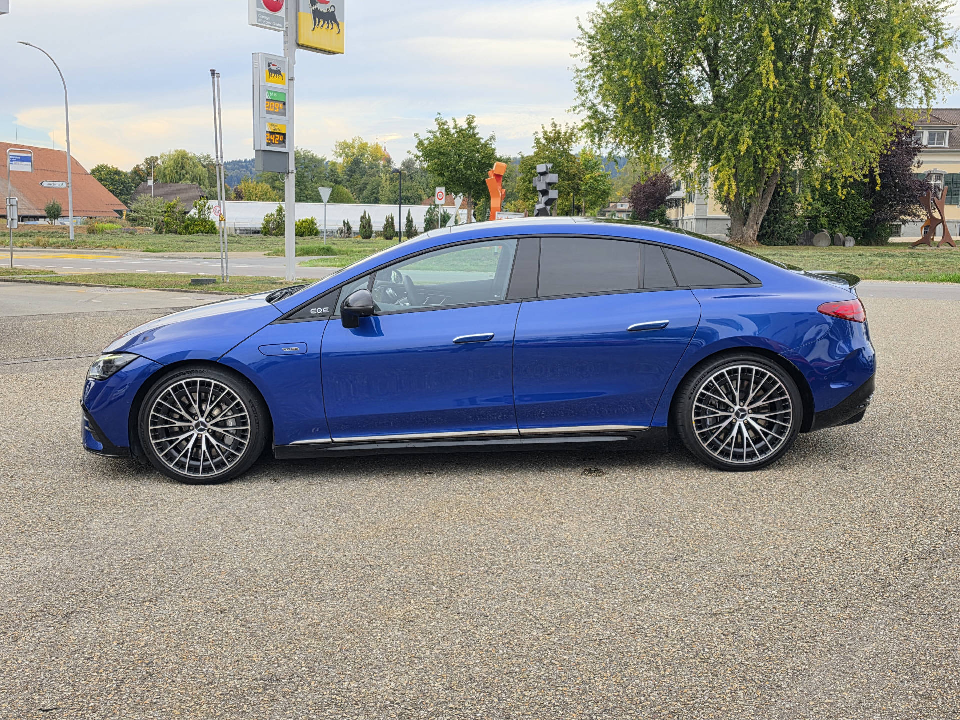MERCEDES-BENZ EQE 43 AMG 4matic-showroom-element-1