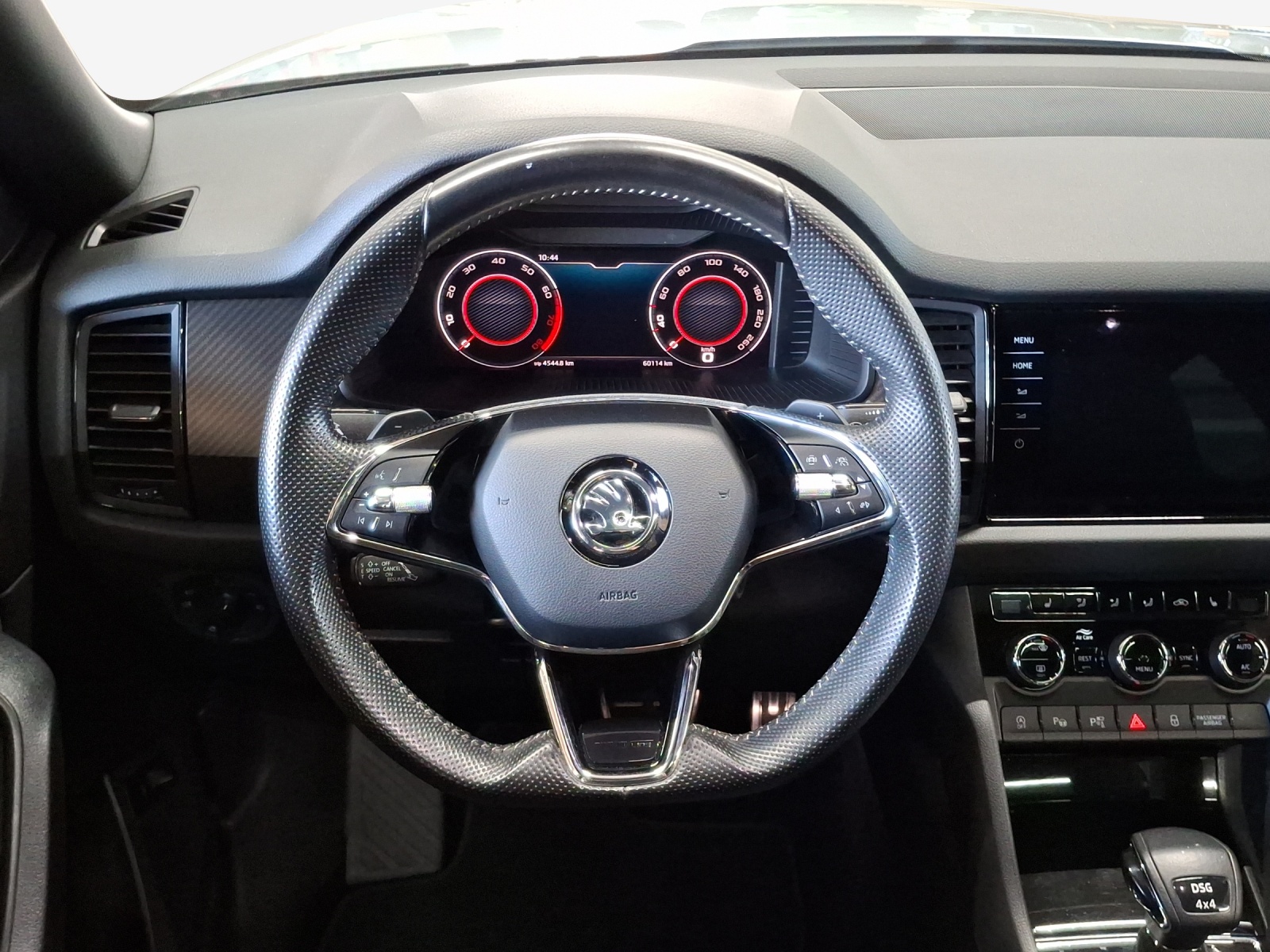 SKODA Kodiaq 2.0 TSI 4x4 SportLine-image-8