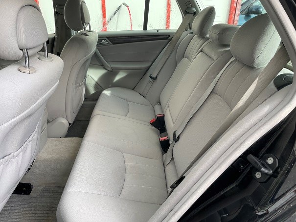 MERCEDES-BENZ C 220 CDI Elégance-image-5