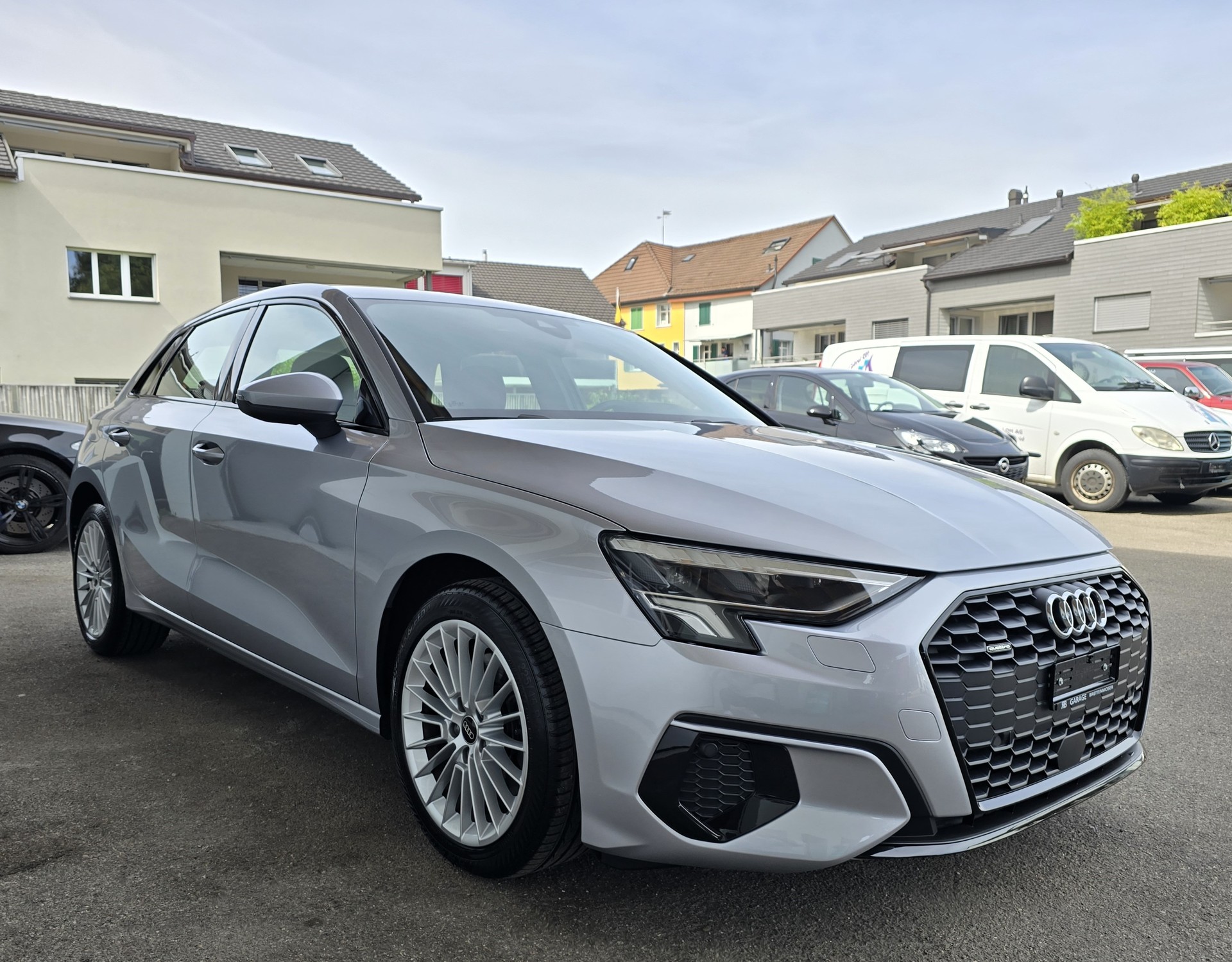 AUDI A3 Sportback 40 TFSI advanced quattro-image-8
