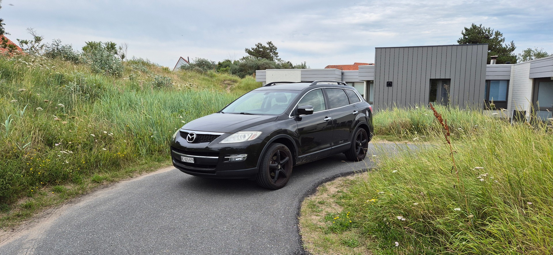 NISSAN Mazda CX-9-image-1
