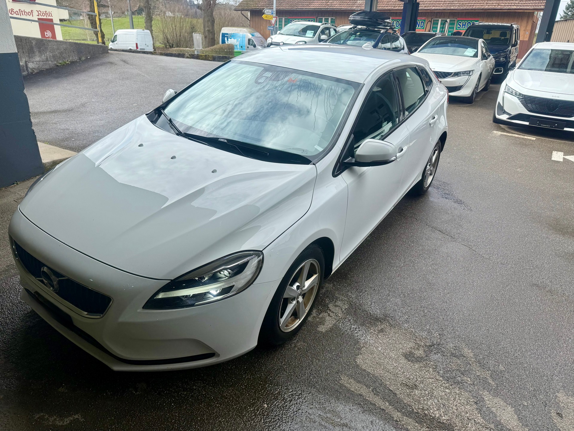 VOLVO V40 D2 Momentum