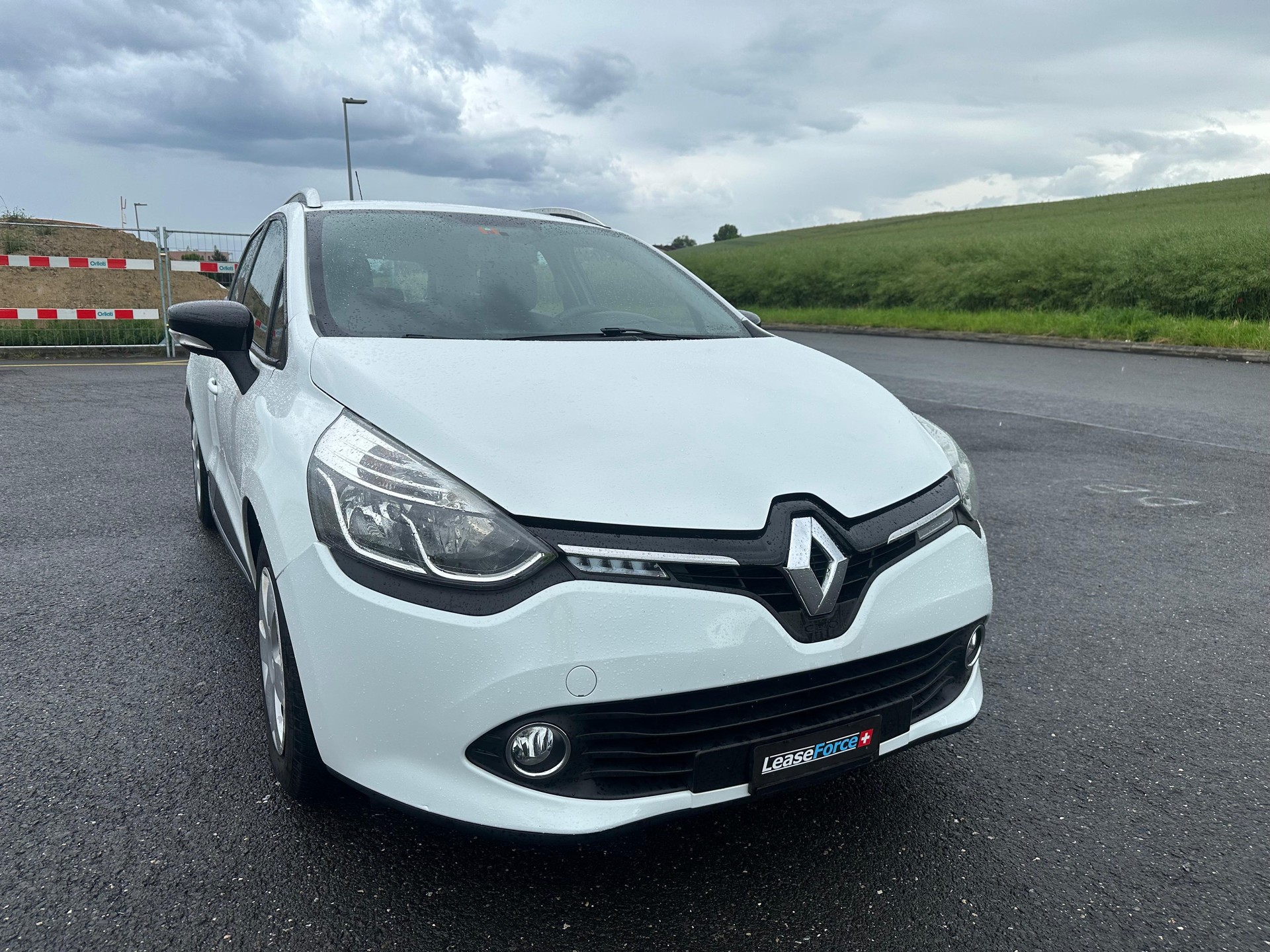 RENAULT Clio Grandtour 0.9 12V Expression-image-6