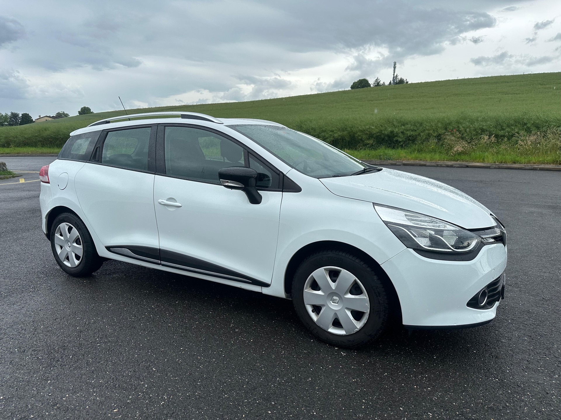 RENAULT Clio Grandtour 0.9 12V Expression-image-9