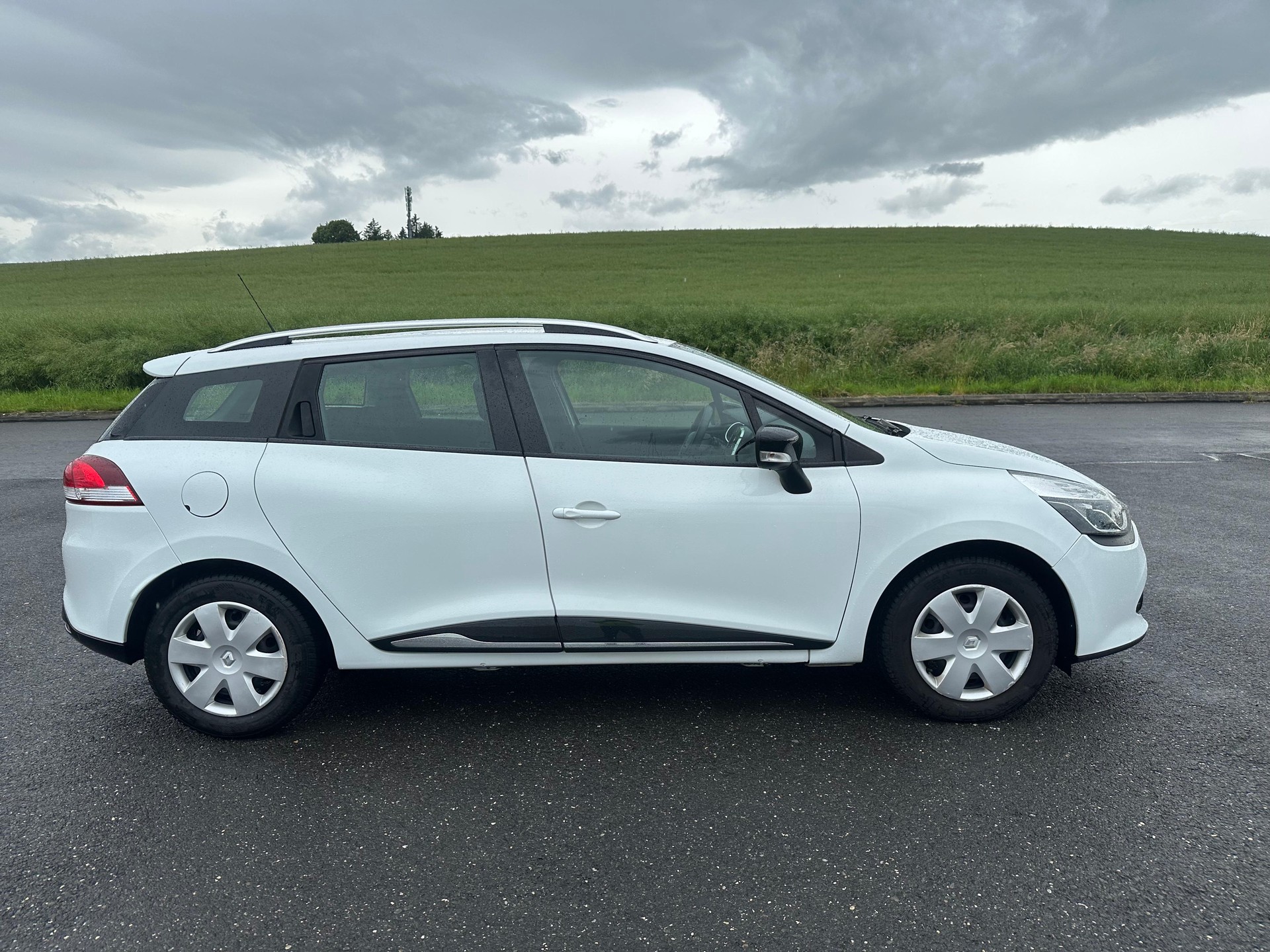 RENAULT Clio Grandtour 0.9 12V Expression-image-10
