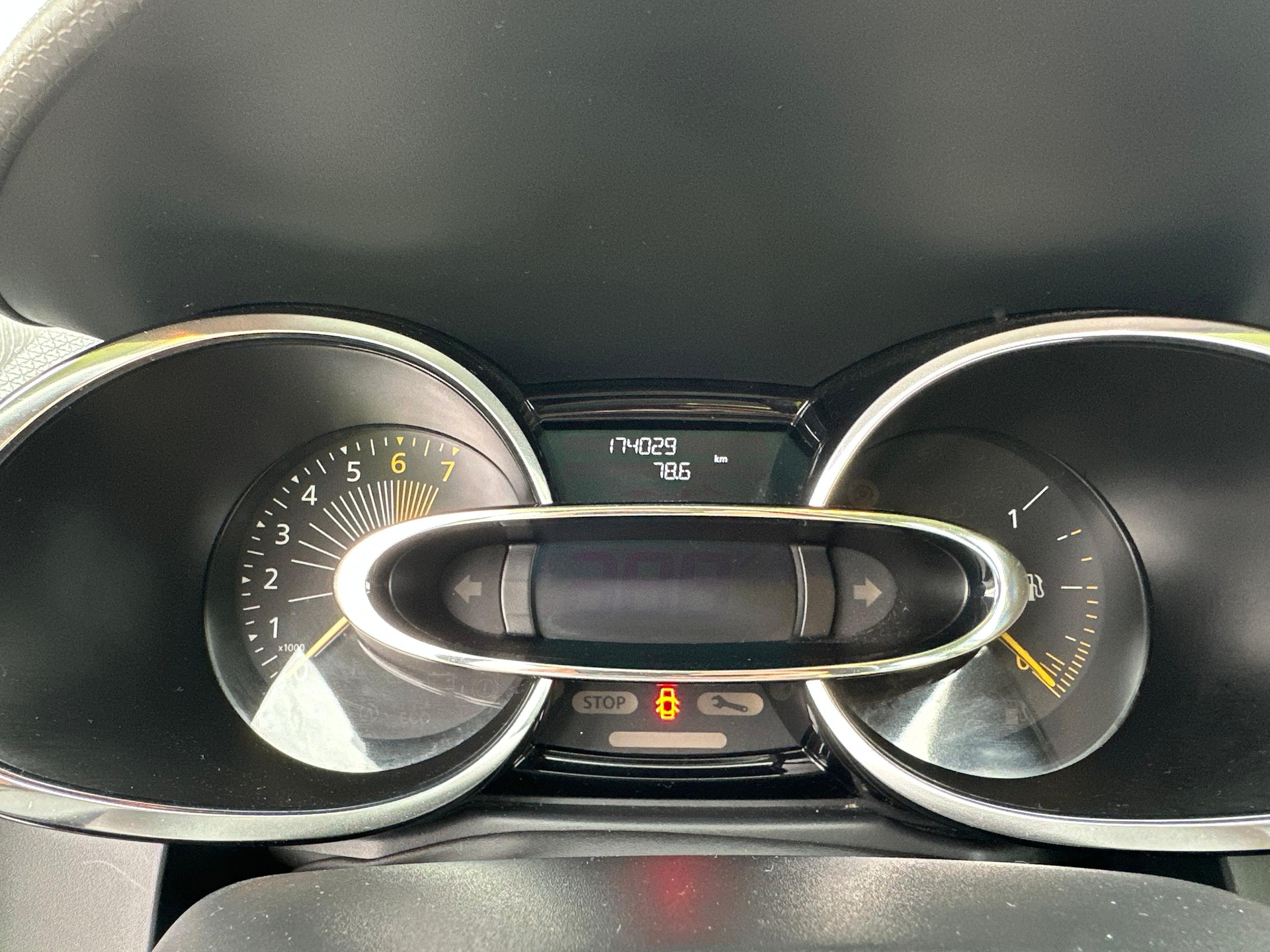 RENAULT Clio Grandtour 0.9 12V Expression-image-23