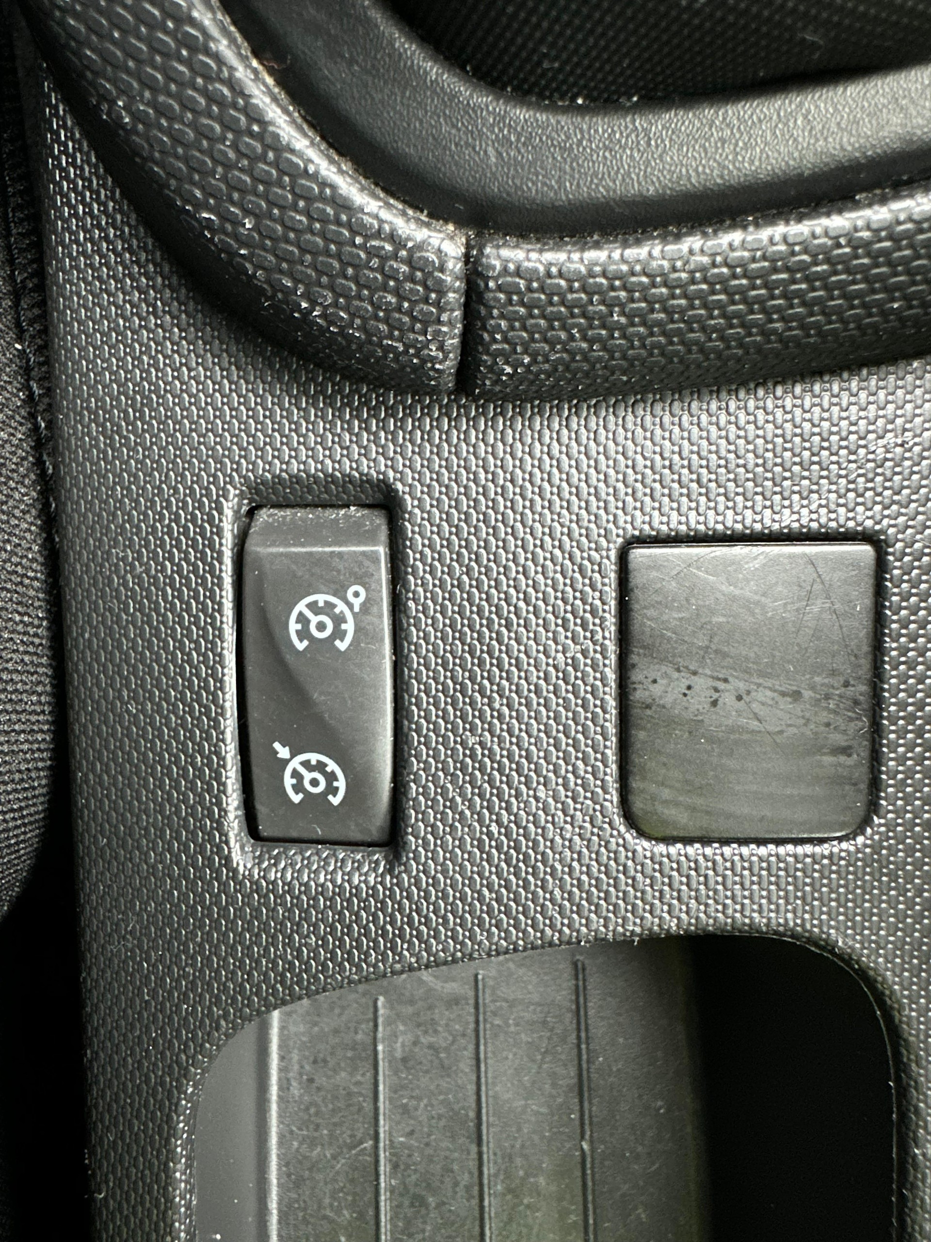 RENAULT Clio Grandtour 0.9 12V Expression-image-28