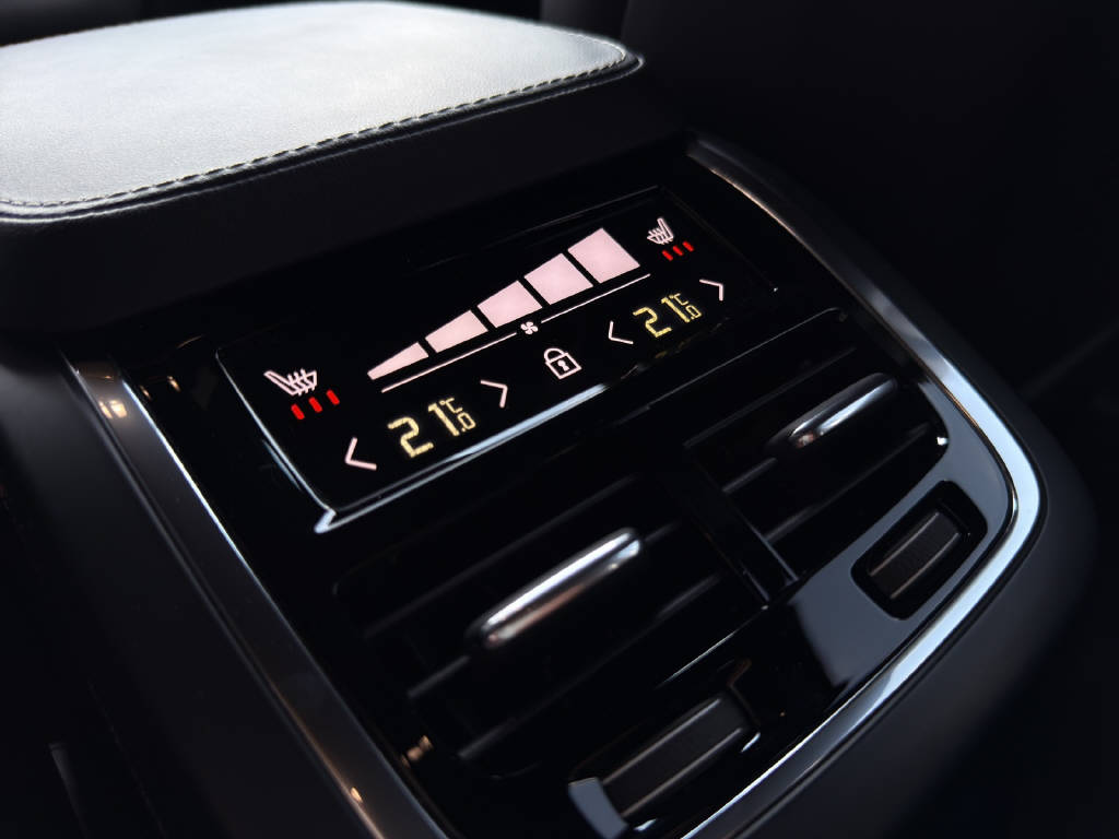 VOLVO XC90 2.0 T8 TE Plus Dark 7P. eAWD-image-18