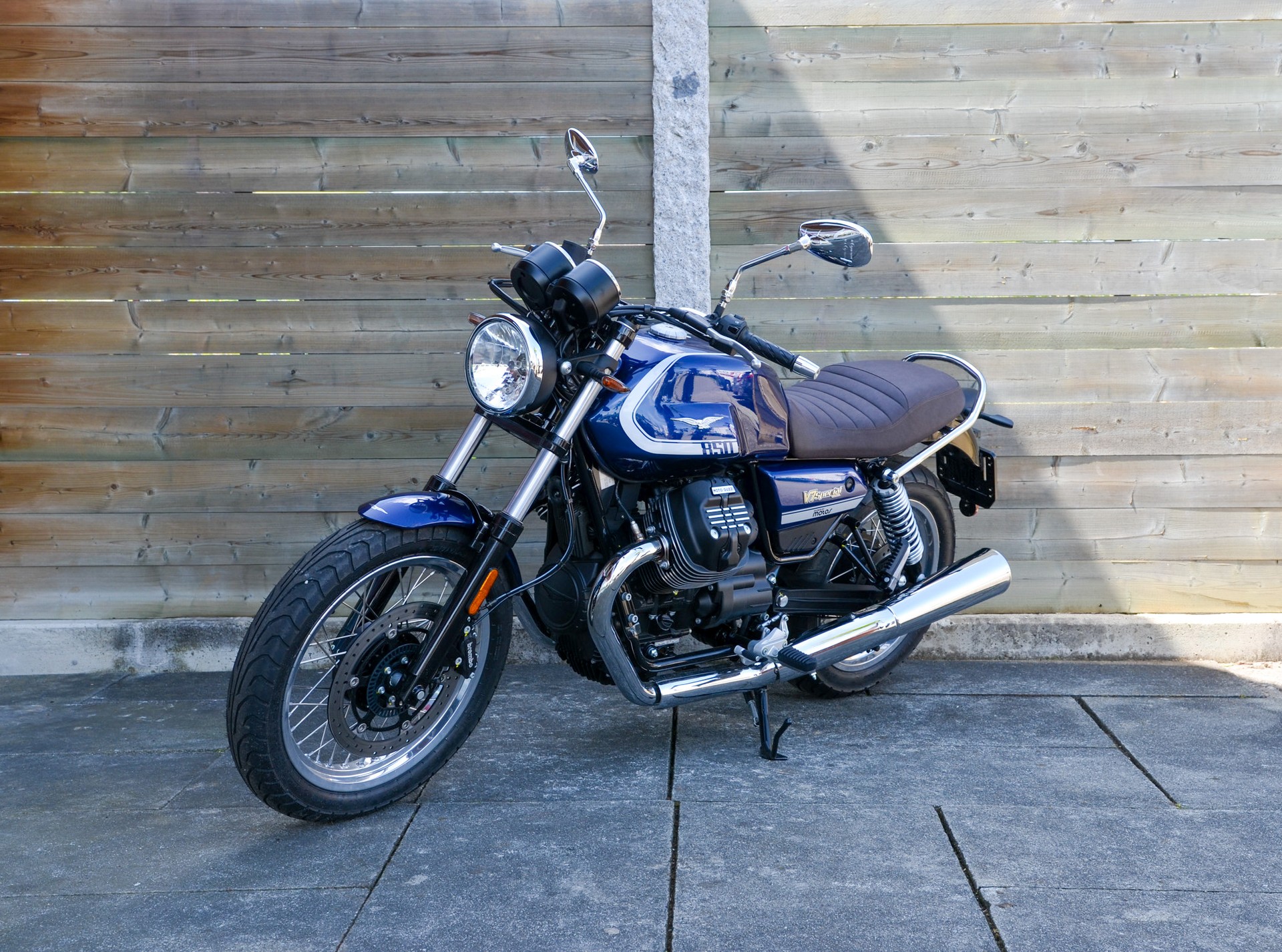MOTO GUZZI V7 IV 850 Special-image-3