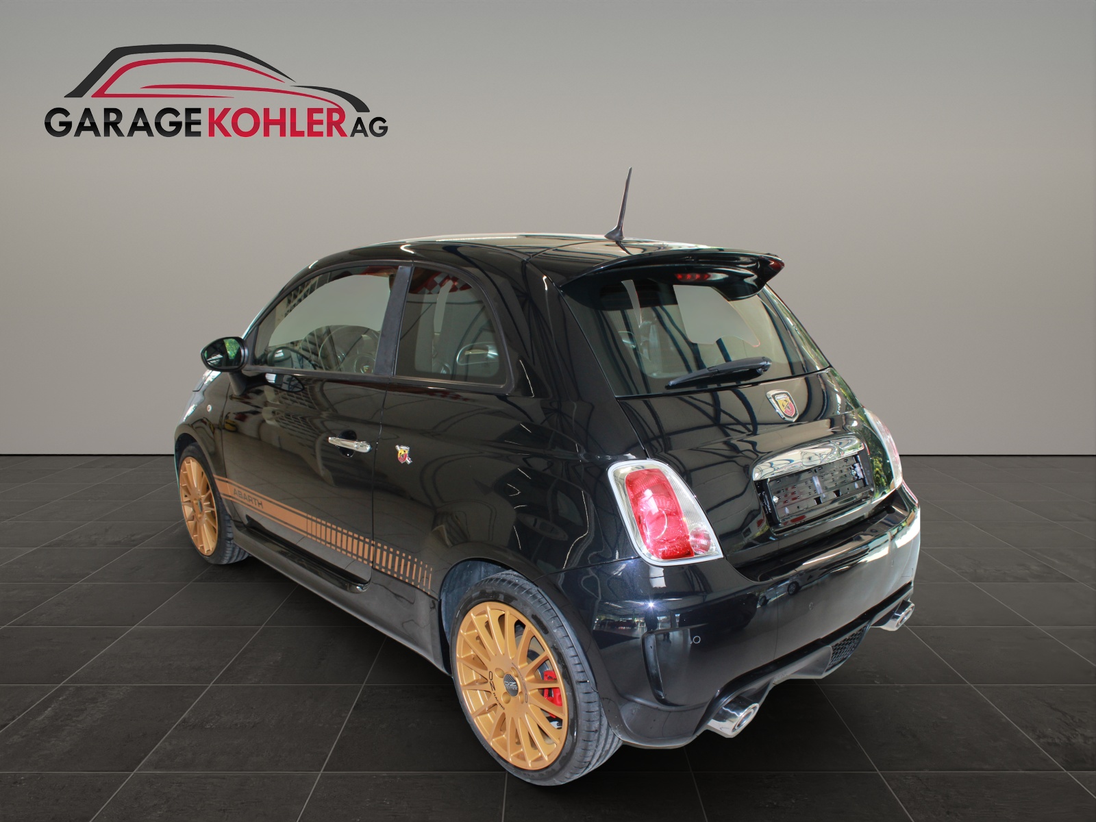 FIAT 500 1.4 16V Turbo Abarth-image-3