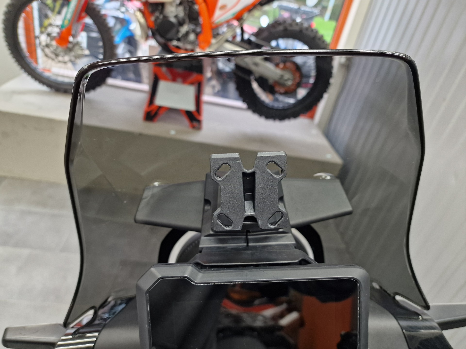 HUSQVARNA Norden 901-image-11