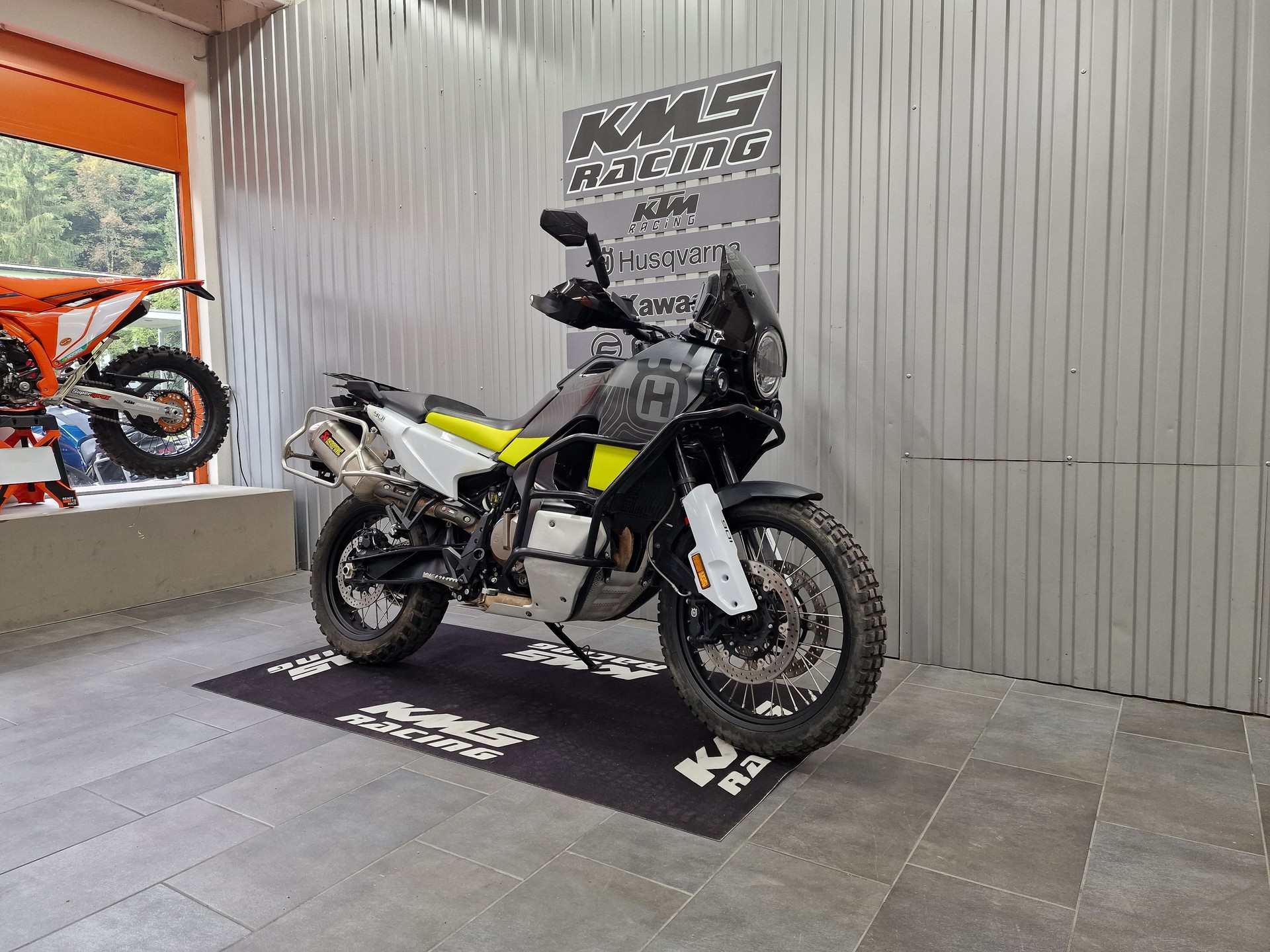 HUSQVARNA Norden 901-showroom-element-1