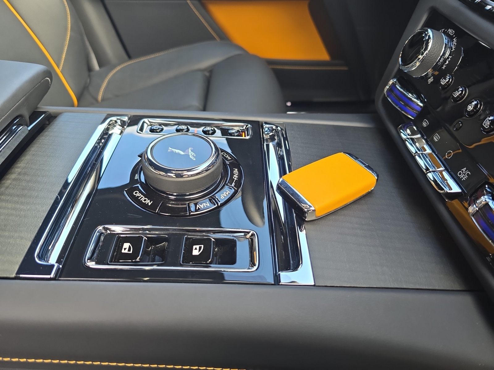 ROLLS-ROYCE Ghost Serie - Schmohl-Auslieferung - RR Provenance 24 Monaten Garantie und Service-image-16
