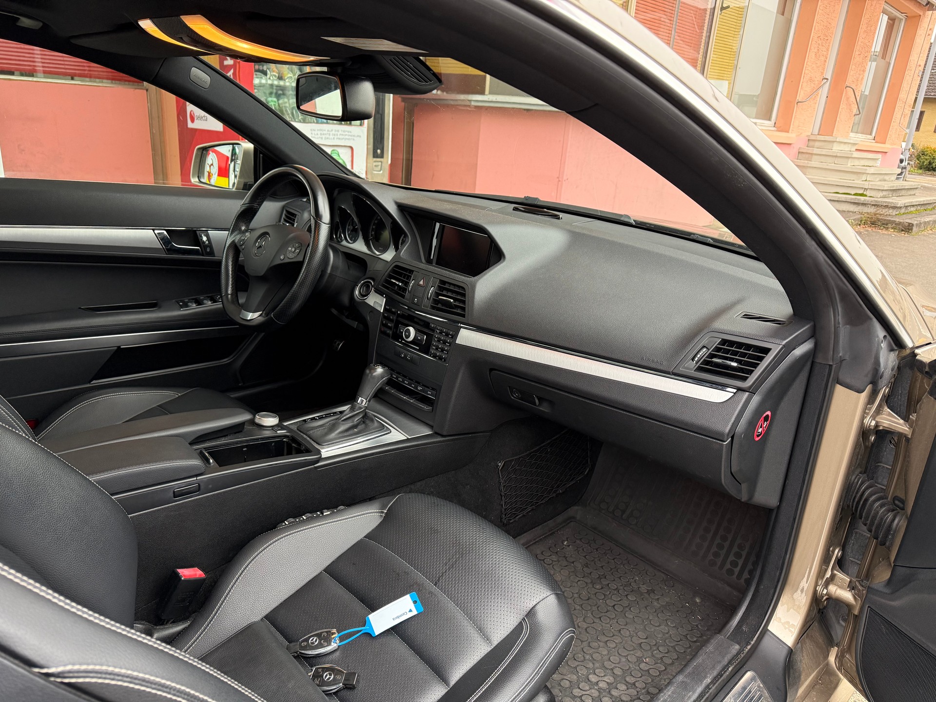 MERCEDES-BENZ E 350 CGI BlueEfficiency 7G-Tronic-image-7