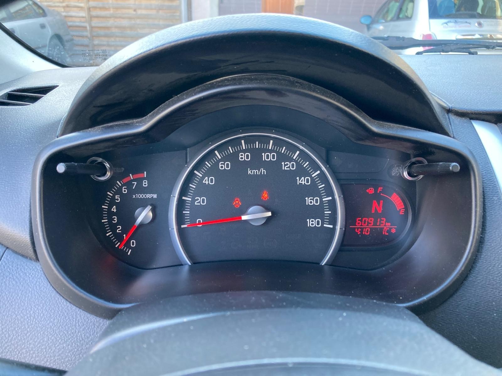 SUZUKI Celerio 1.0 Sergio Cellano Top AGS-image-8
