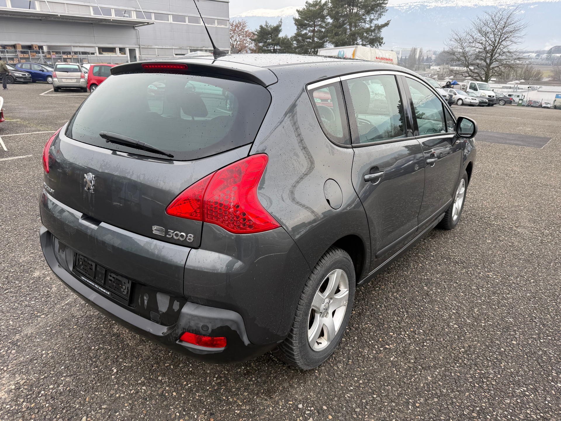 PEUGEOT 3008 1.6 HDI Sport EGS6-image-2