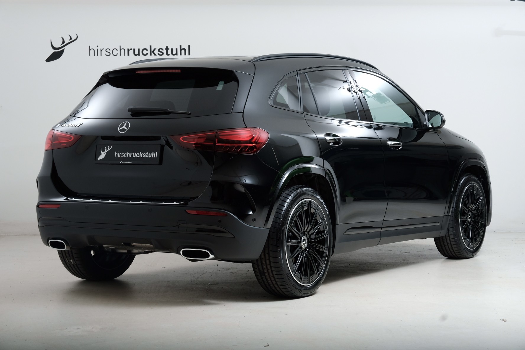 MERCEDES-BENZ GLA 200 Night Star 7G-DCT-image-3