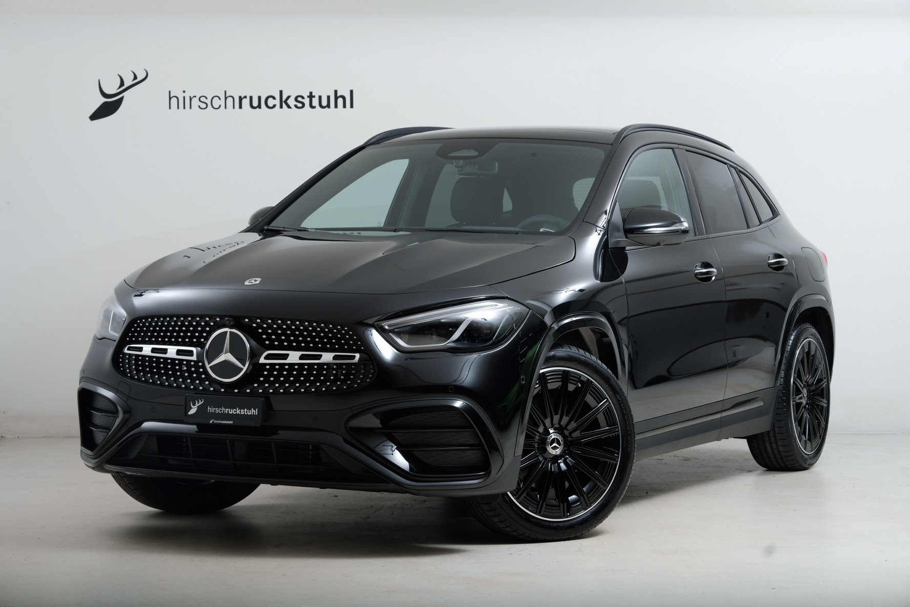 MERCEDES-BENZ GLA 200 Night Star 7G-DCT-image-0