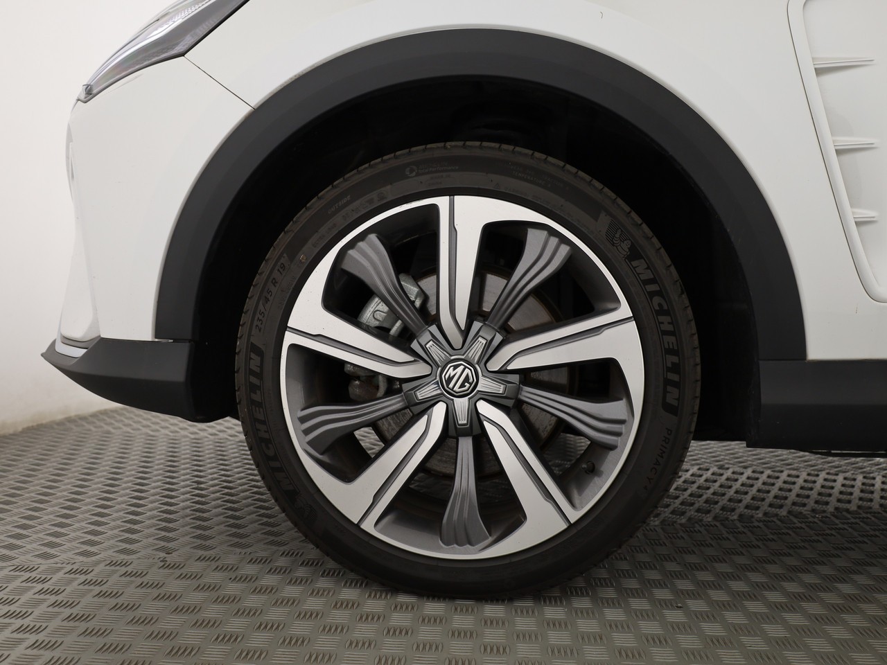 MG Marvel R EV 70kWh Performance AWD-image-3