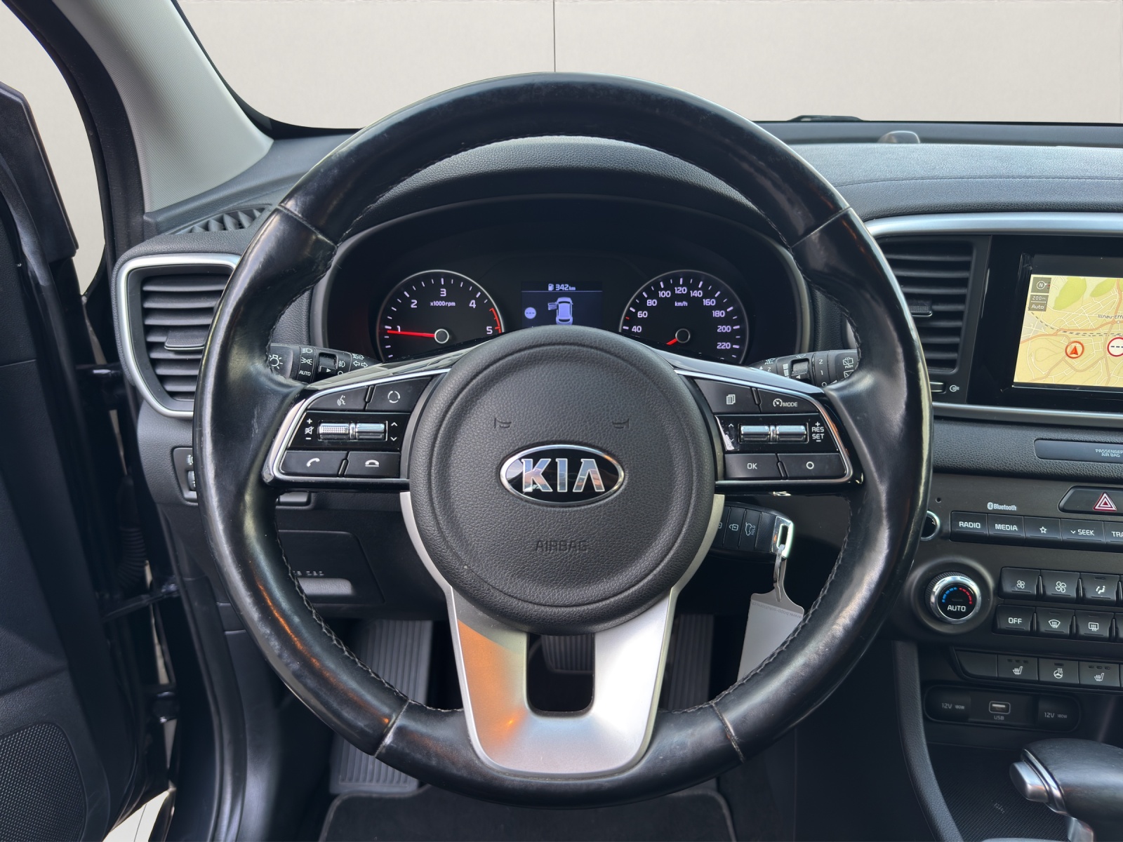 KIA Sportage 1.6CRDi Trend 4WD Automat-image-10