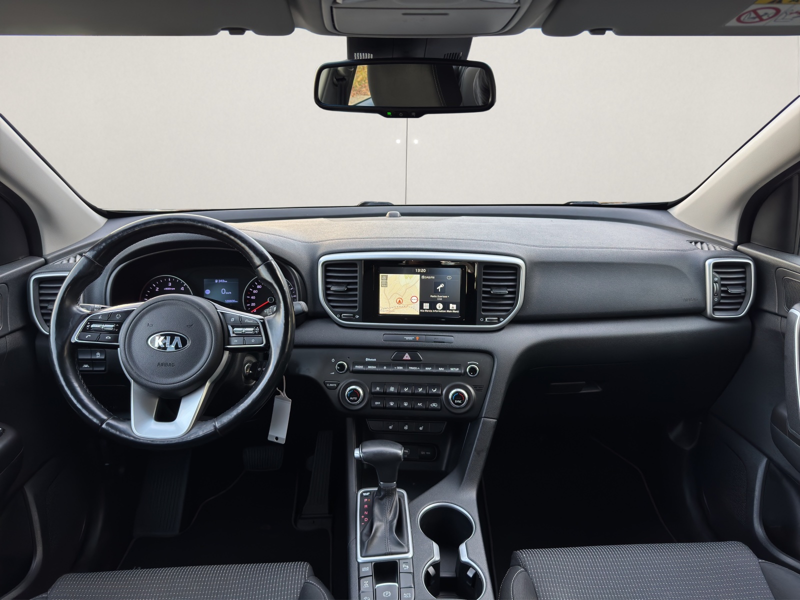 KIA Sportage 1.6CRDi Trend 4WD Automat-image-9