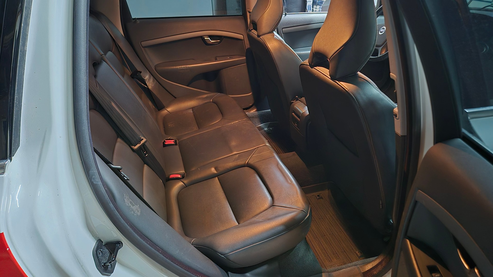 VOLVO XC70 T6 AWD "Einsatzleitfahrzeug"-image-6