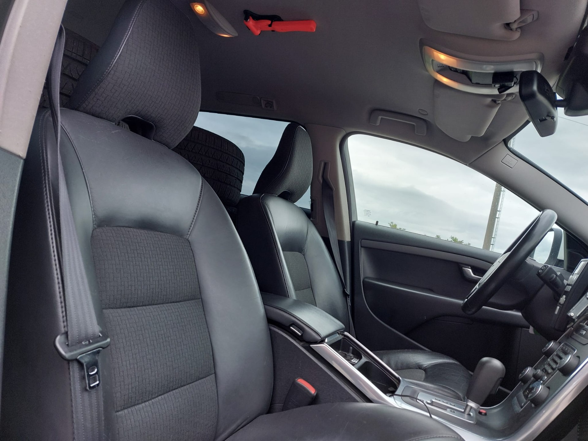 VOLVO XC70 T6 AWD "Einsatzleitfahrzeug"-image-7