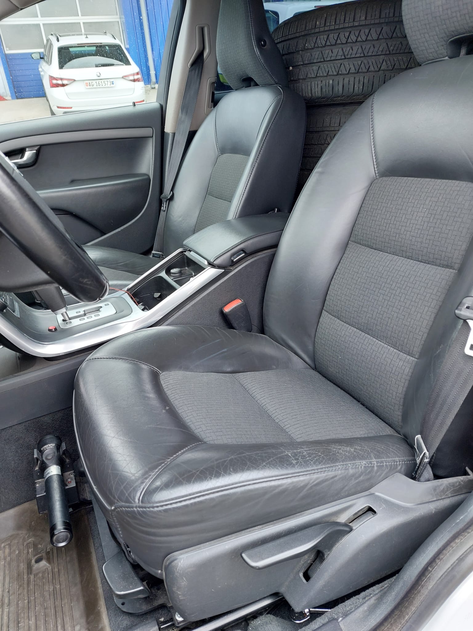 VOLVO XC70 T6 AWD "Einsatzleitfahrzeug"-image-9