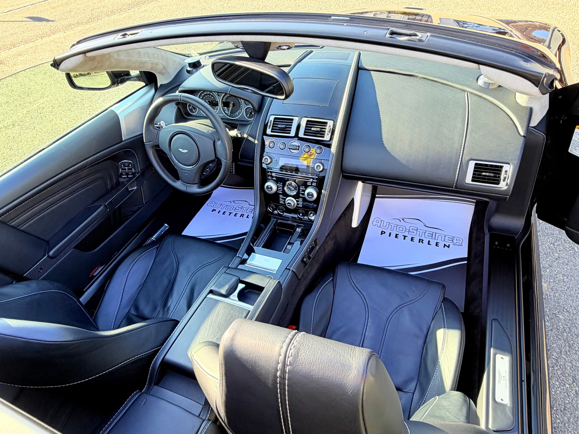 ASTON MARTIN ASTON "DBS VOLANTE" 517 PS V 12 !! TOUCHTRONIC 2 . KM 77`000. TOP AUSSTATTUNG. SONDERLACKIERUNG. AB MFK. PREIS 75`800.--showroom-element-3