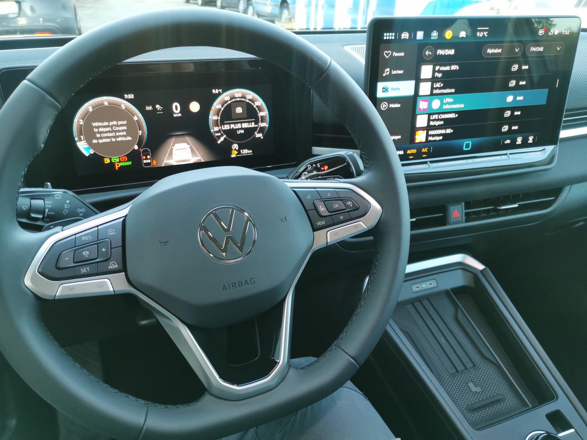 VW T-Roc 1.5 eTSI mHEV Life DSG-image-6