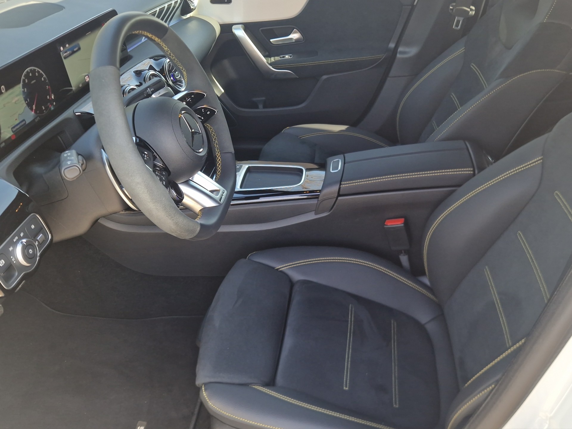 MERCEDES-BENZ A AMG 45 S 4Matic+ 8G-DCT-image-8