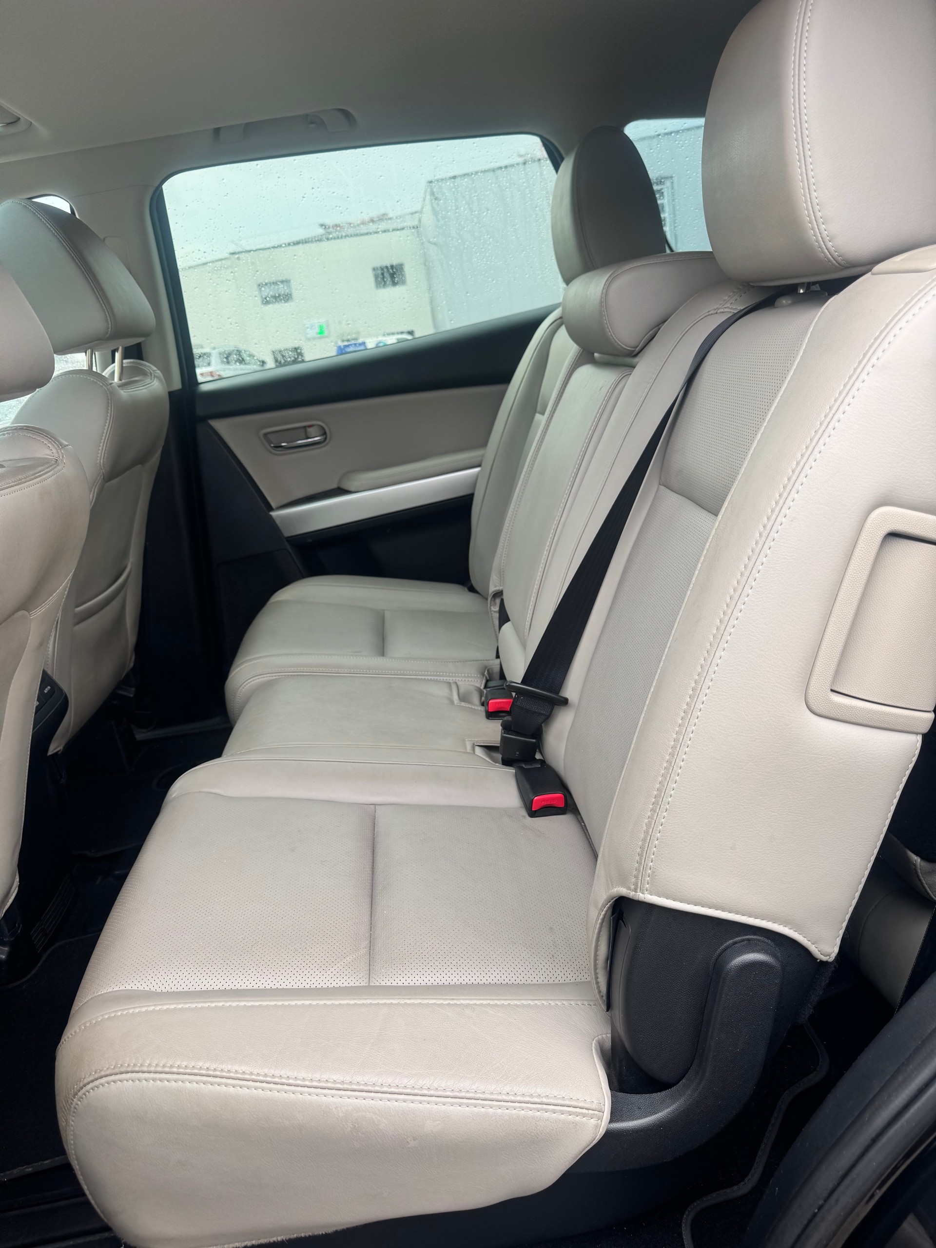 MAZDA CX-9 3.7 V6 Revolution Automatic-image-9