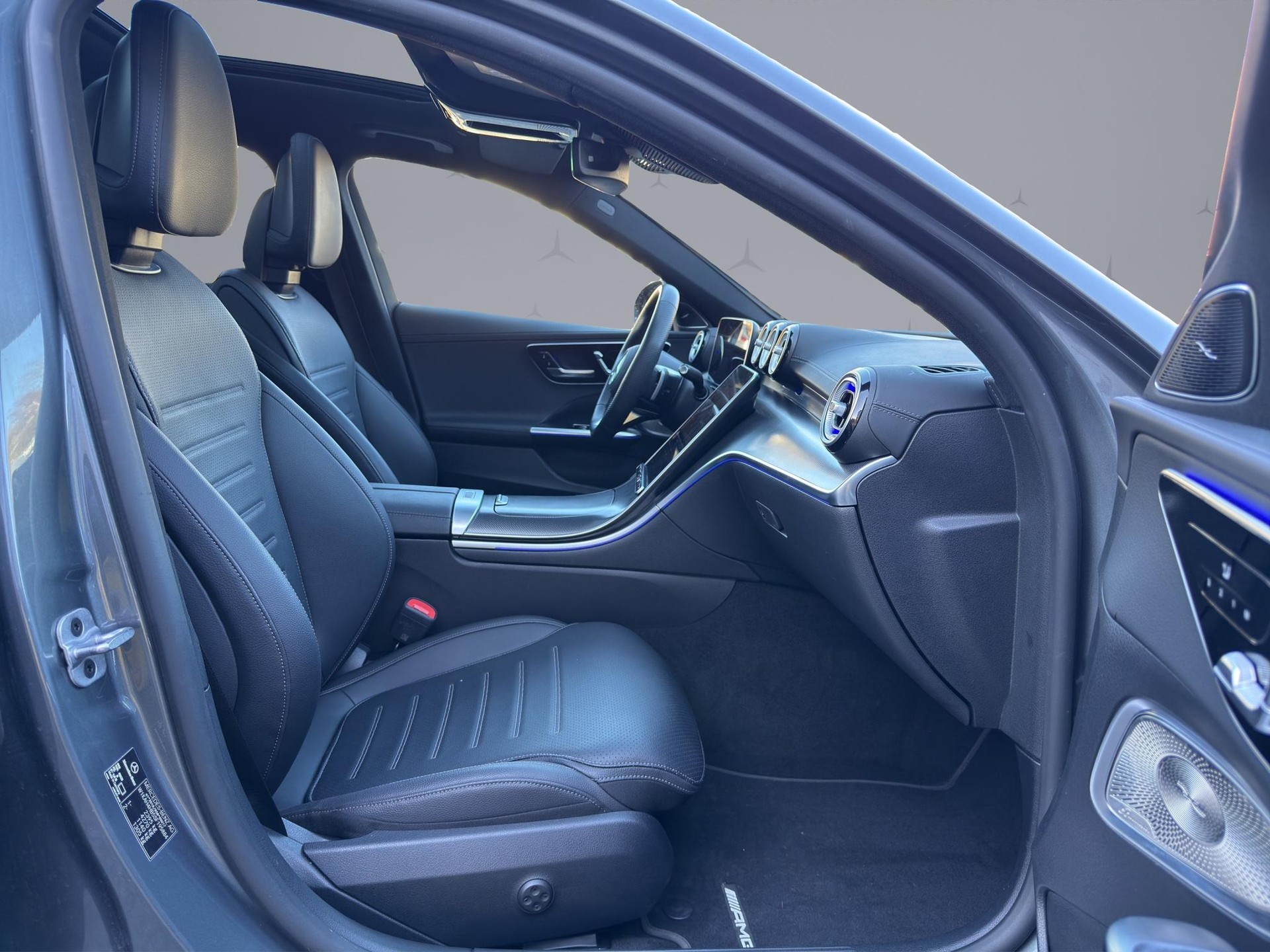MERCEDES-BENZ C 300 Avantgarde 4matic Kombi-image-15