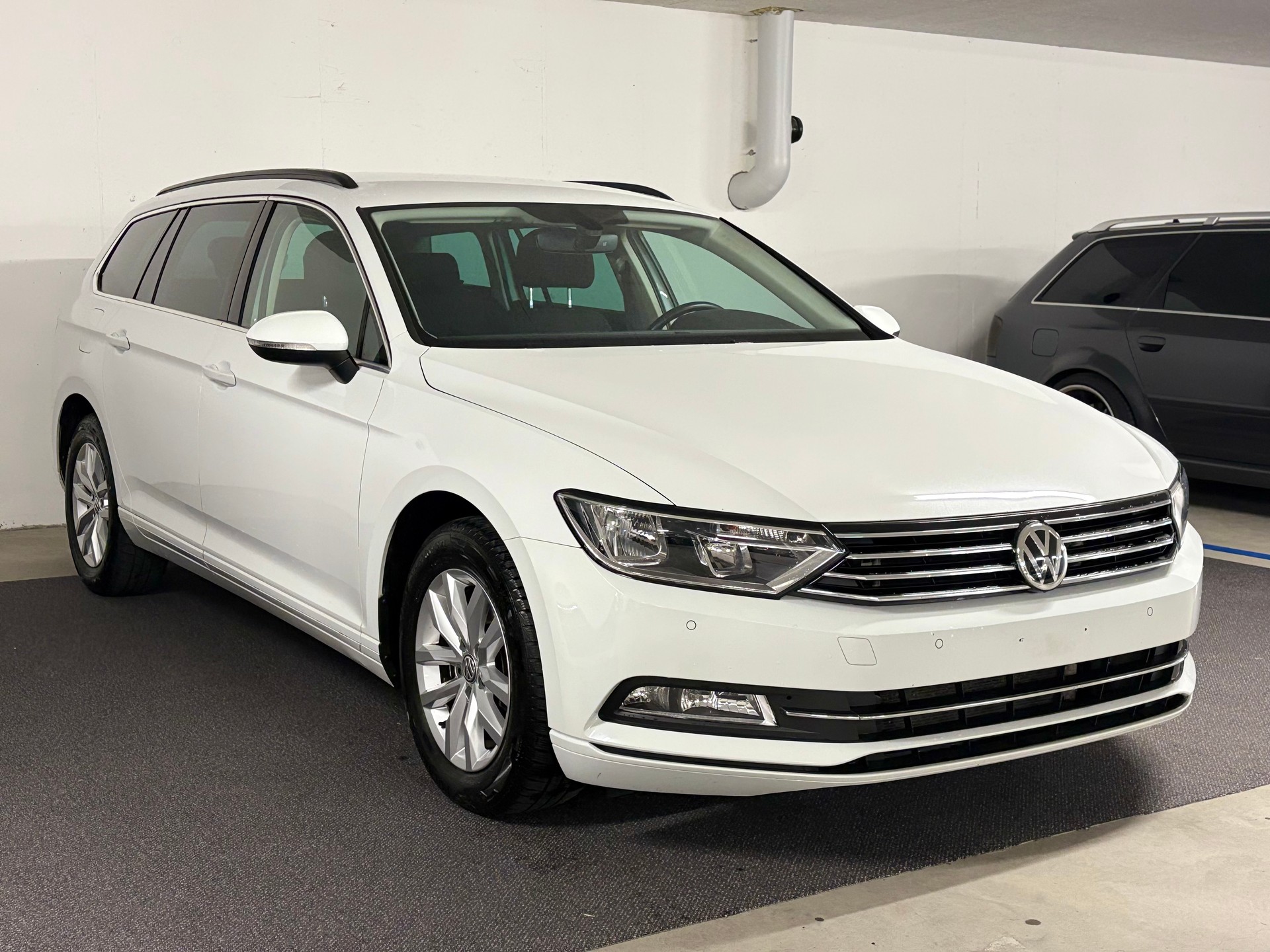 VW Passat Variant 2.0 TDI BMT Trendline DSG Frisch ab MFK (04.2026)-image-2