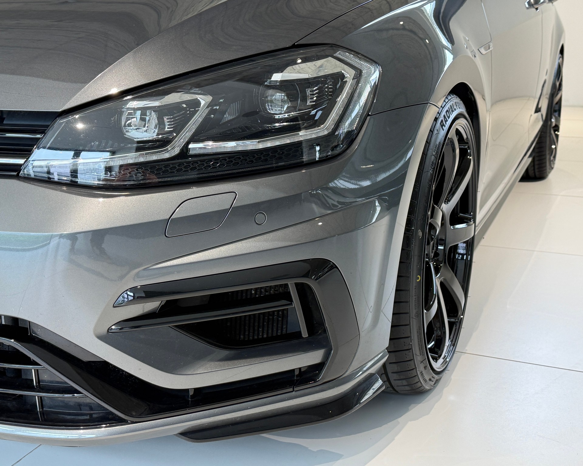 VW Golf 2.0 TSI R 4Motion DSG ***FACELIFT 310PS***H&R***OHNE OPF***PANORAMADACH***-showroom-element-3