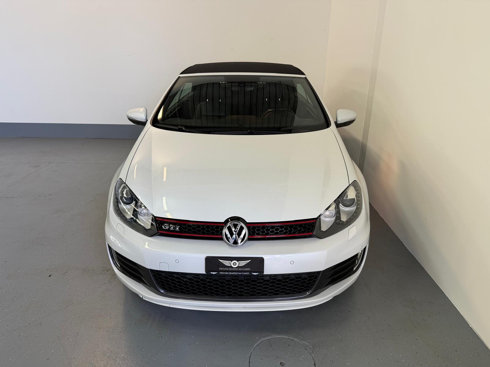 VW Golf Cabrio 2.0 TSI GTI DSG-image-14