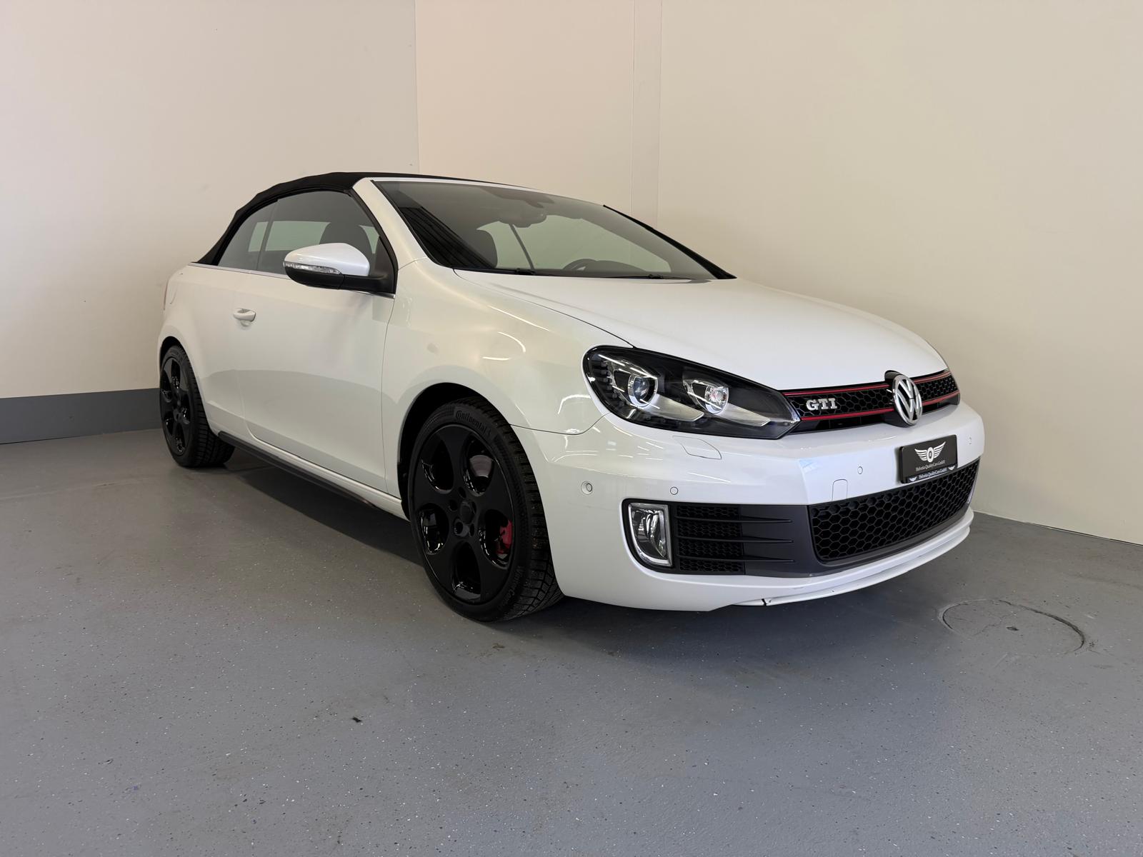 VW Golf Cabrio 2.0 TSI GTI DSG-image-13