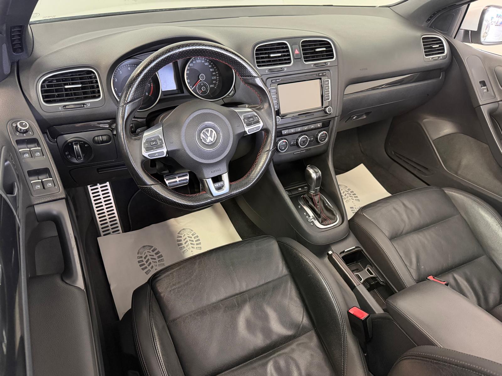 VW Golf Cabrio 2.0 TSI GTI DSG-image-24