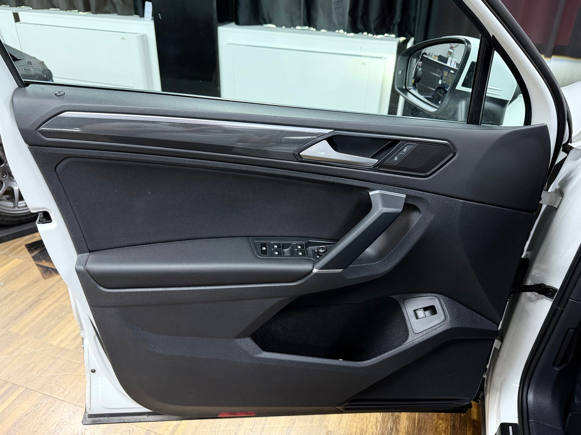 VW Tiguan 2.0TSI Highline 4Motion DSG-image-9