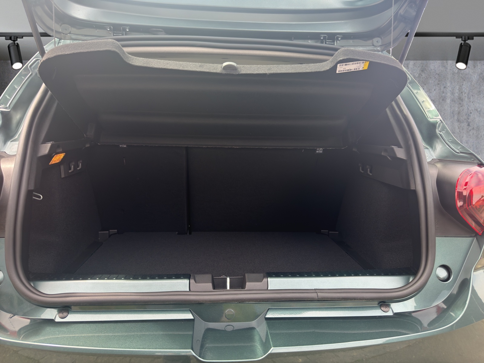 DACIA Sandero TCe 90 Journey CVT-image-10