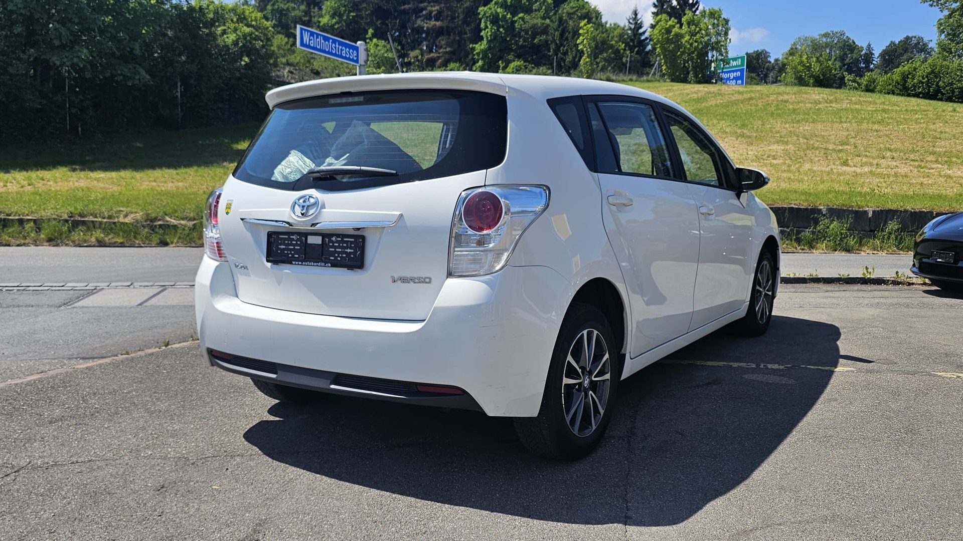 TOYOTA Verso 1.8 Sol-showroom-element-2