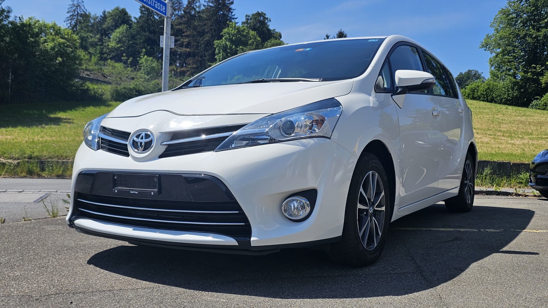 TOYOTA Verso 1.8 Sol-showroom-element-1