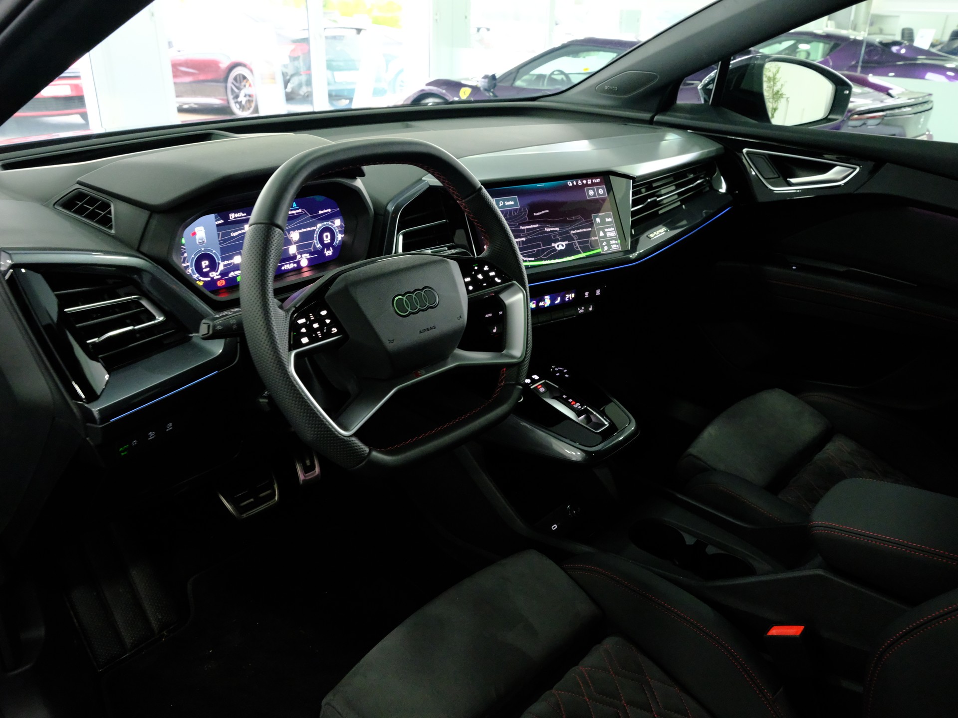 AUDI Q4 Sportback e-tron 45 quattro-image-12