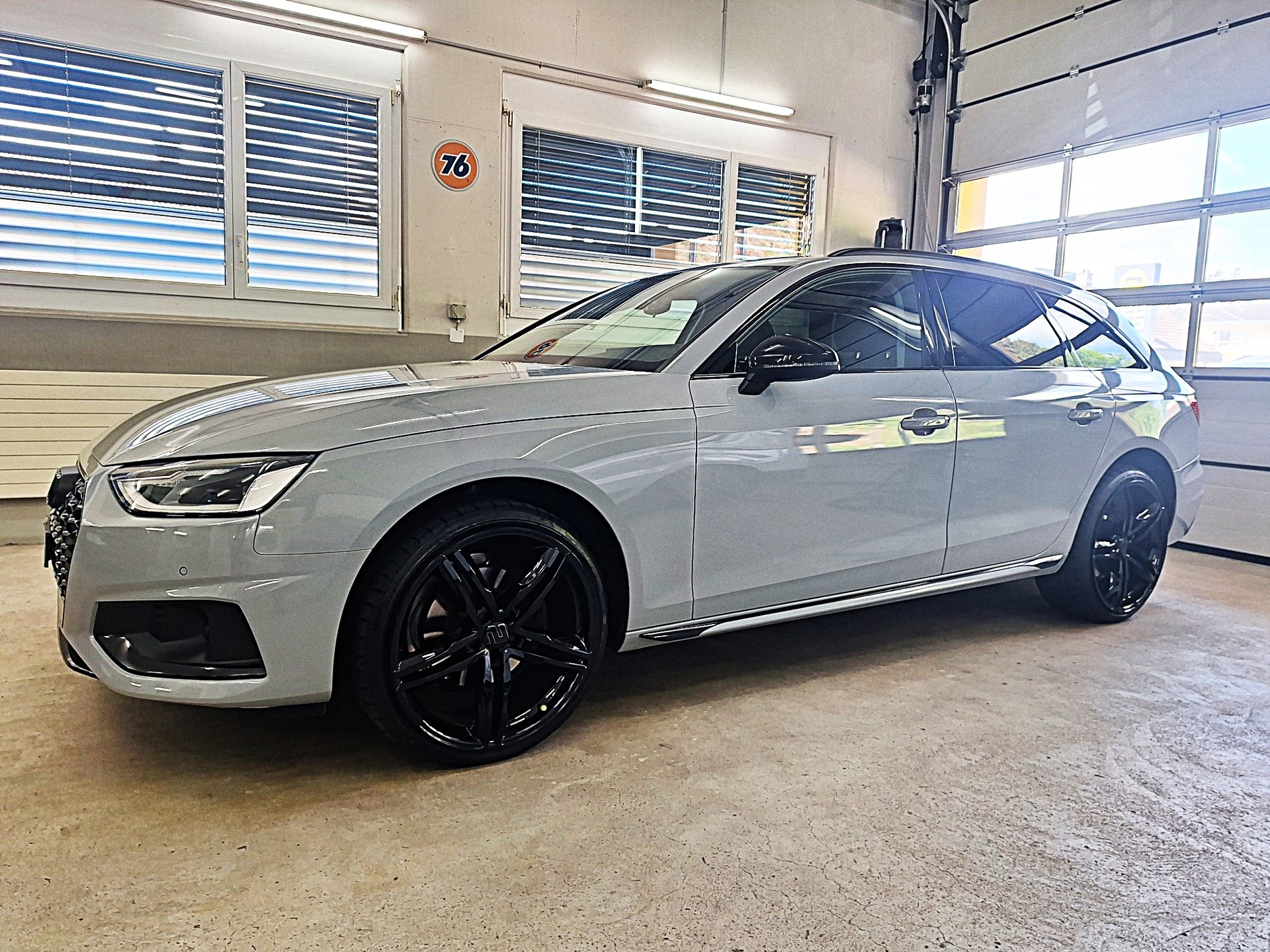 AUDI A4 Avant 40 g-tron advanced S-tronic⚡Facelift Modell mit erst 46'400KM , CH-Auslieferung mit Swiss Service Package+⚡-showroom-element-3