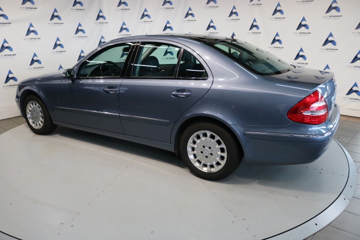 MERCEDES-BENZ E 320 Elégance Automatic-image-10