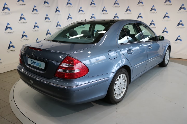 MERCEDES-BENZ E 320 Elégance Automatic-image-13