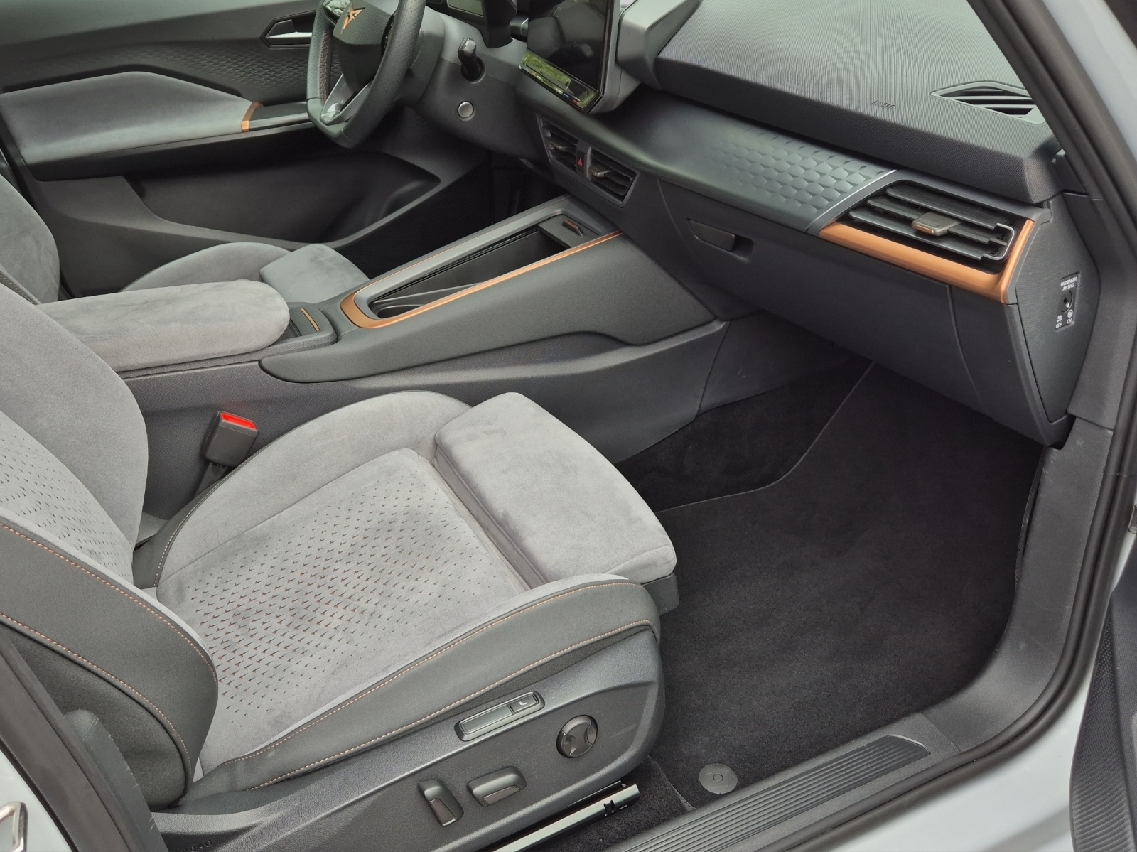 CUPRA Born 58 kWh*Head up Display*Panoramadach*-image-15
