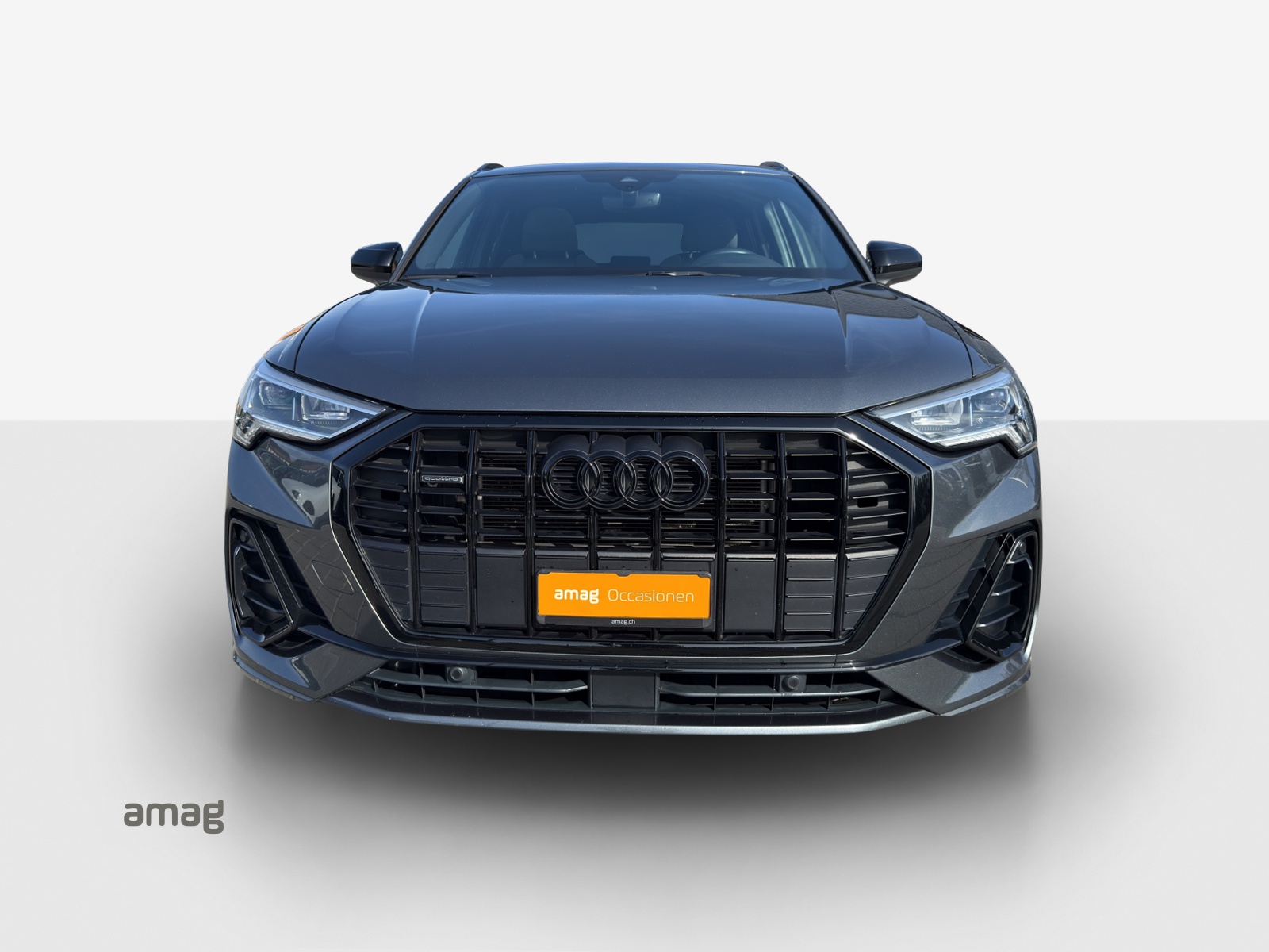 AUDI Q3 40 TFSI S line quattro S-tronic-image-6