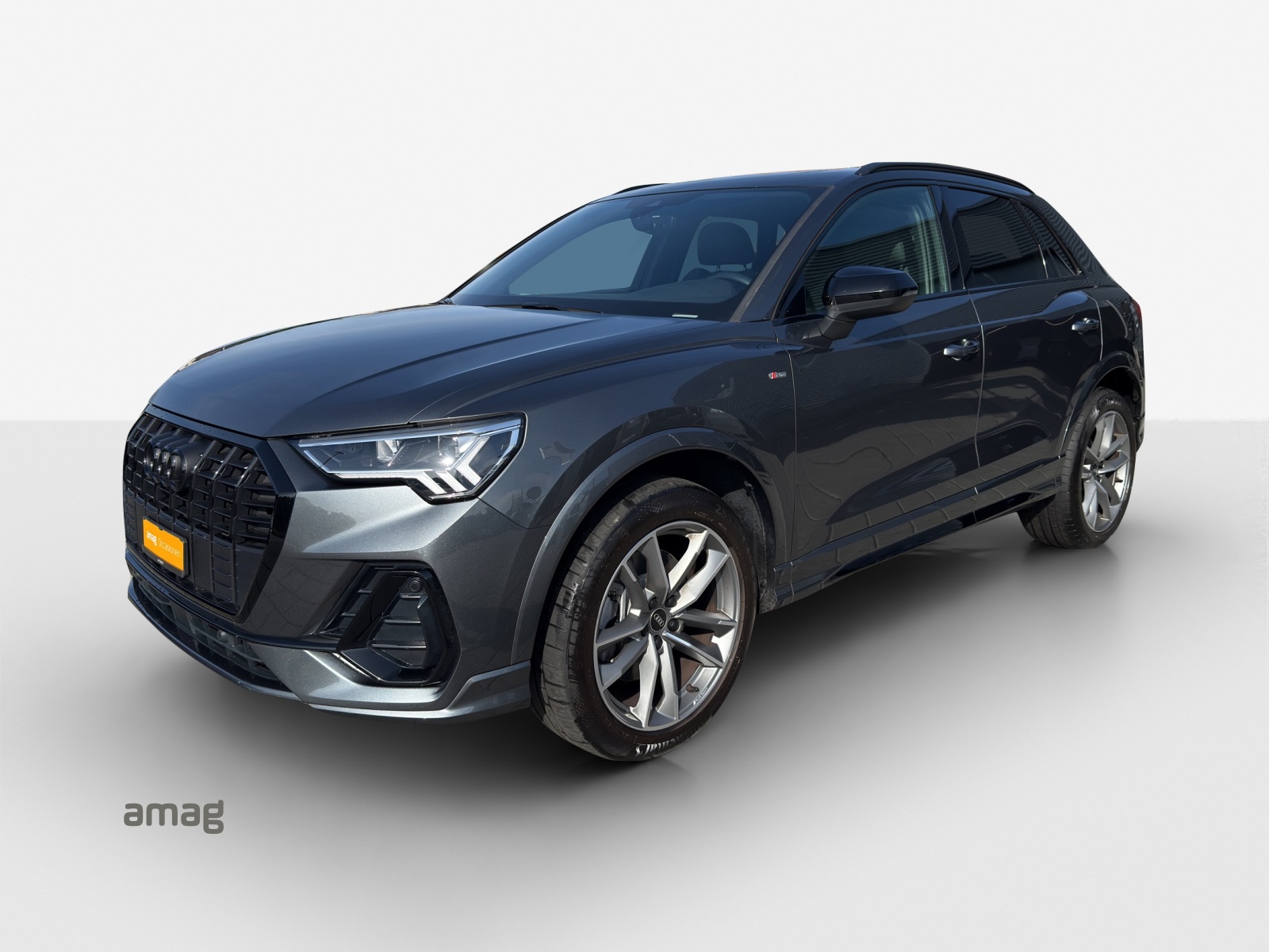 AUDI Q3 40 TFSI S line quattro S-tronic